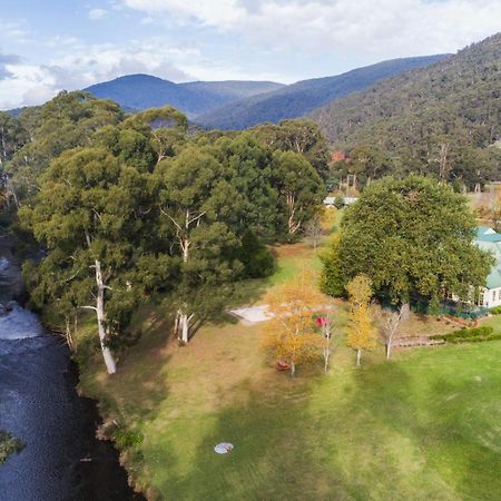 Oscar'S On The Yarra Hotel Warburton Bagian luar foto
