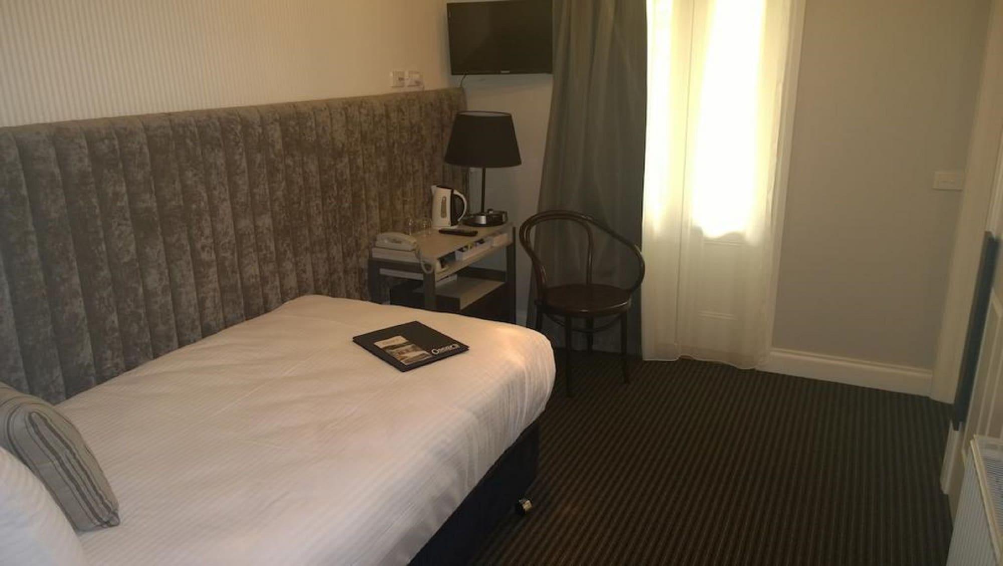Oscar'S On The Yarra Hotel Warburton Bagian luar foto