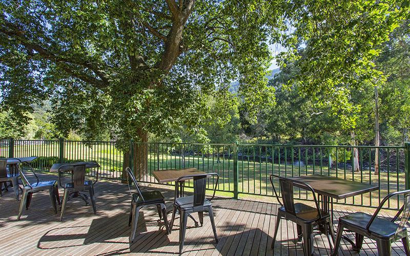 Oscar'S On The Yarra Hotel Warburton Restoran foto