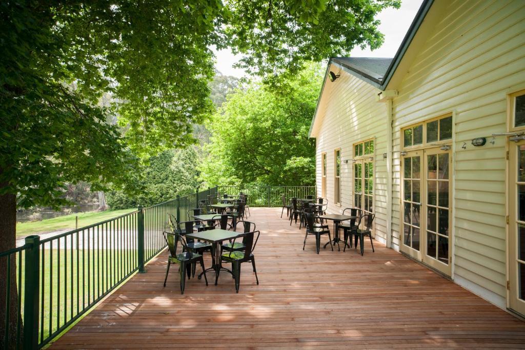 Oscar'S On The Yarra Hotel Warburton Bagian luar foto