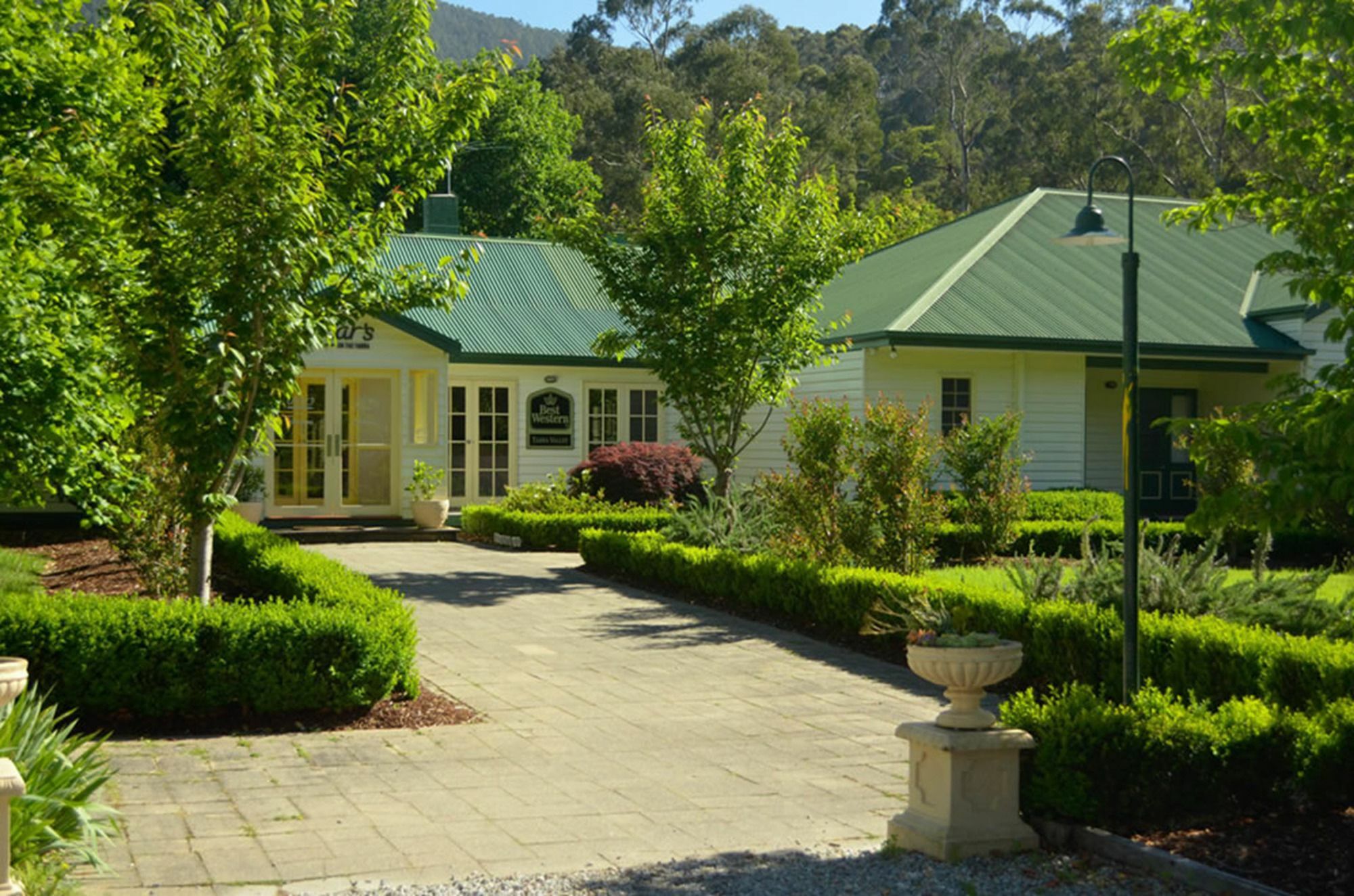 Oscar'S On The Yarra Hotel Warburton Bagian luar foto